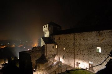 Vista Castello Visconteo in notturna