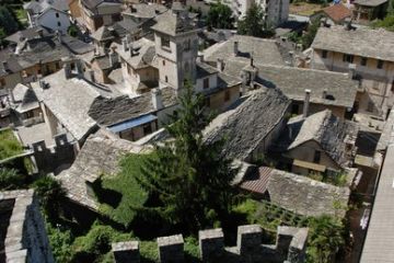 Tetti del Borgo di Vogogna (Vista dalla corte del Castello Visconteo)