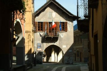 Palazzo Pretorio - Vista da Via Roma